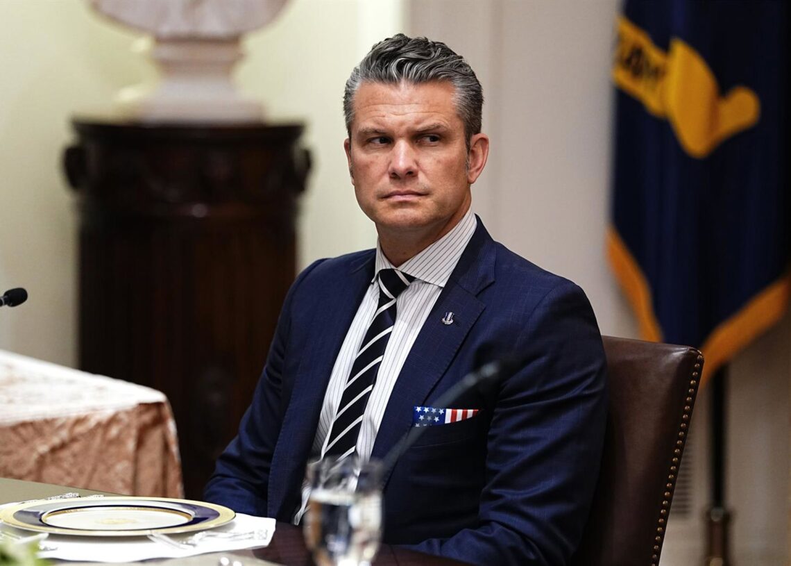 El secretario de Defensa de EEUU, Pete HegsethEuropa Press/Contacto/Aaron Schwartz - Pool via CN