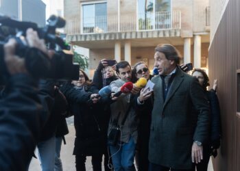 Cuenca, ante los periodistas, a su llegada al juzgado de CatarrojaJORGE GIL/EUROPA PRESS