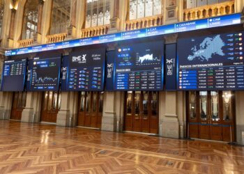 Archivo - Un panel del Ibex 35, en el Palacio de la Bolsa de Madrid, a 22 de julio de 2024, en Madrid (España).Eduardo Parra - Europa Press - Archivo