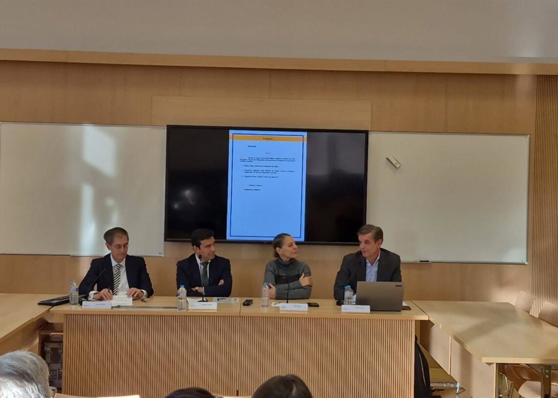 Jornada en el ICADE sobre El marco jurídico de la red eléctrica ante la transición energéticaEUROPA PRESS