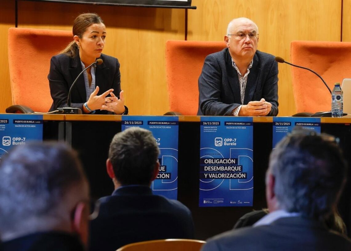 La conselleira do Mar, Marta Villaverde, en una jornada en BurelaXUNTA