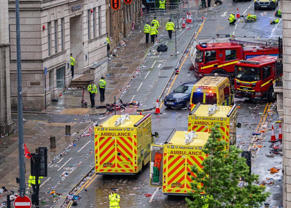 Archivo - Despliegue de emergencia tras un atropello masivo en Liverpool, Reino Unido.Li Ying / Xinhua News / ContactoPhoto - Archivo