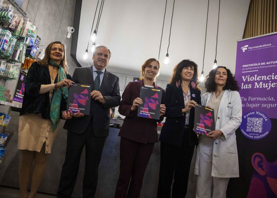 Presentación 'Protocolo de Actuación de la Farmacia Comunitaria frente a la Violencia de Género'.B THEVENIN