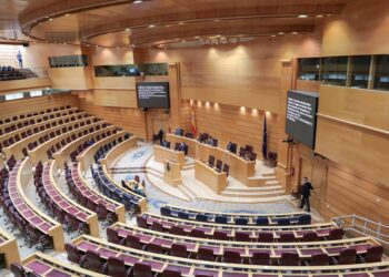 Archivo - Hemiciclo del Senado prácticamente vacío donde se celebra el primer Pleno de su historia sin senadores y con la única presencia de la presidenta, Pilar Llop, y varios miembros de la Mesa que dirigen la institución.Jesús Hellín - Europa Press - Archivo