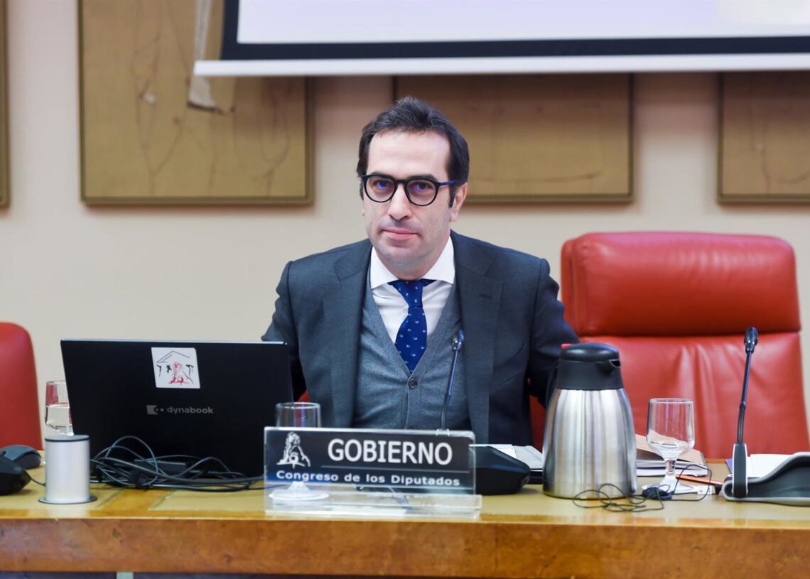 El ministro de Economía, Comercio y Empresa, Carlos Cuerpo, comparece ante la Comisión de Economía, Comercio y Transformación Digital, a 26 de noviembre de 2025, en Madrid (España). Cuerpo comparece ante la Comisión de Economía, Comercio y Transformación Gustavo Valiente - Europa Press