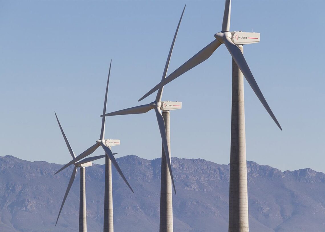 Archivo - Parque eólico GoudaKEITH WINDSOR MCROSTIE QUIXLEY - Archivo