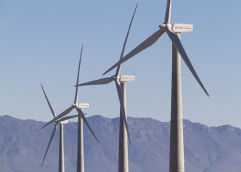 Archivo - Parque eólico GoudaKEITH WINDSOR MCROSTIE QUIXLEY - Archivo