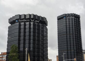 Archivo - La sede de CaixaBank en Barcelona.Alberto Paredes - Europa Press - Archivo