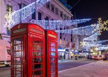Archivo - Imagen de Londres en Navidad.KAYAK - Archivo