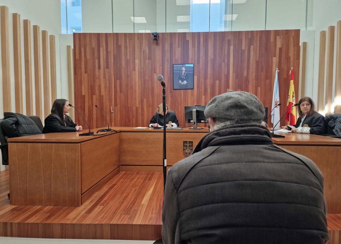 Imagen del octogenario en el banquillo de los acusados.EUROPA PRESS