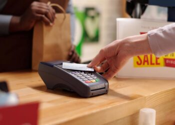 Pago con tarjeta de crédito.SOCIAL WORLDCOO