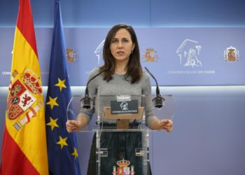 La portavoz del grupo parlamentario de Podemos, Ione Belarra, durante una rueda de prensa en el Congreso de los Diputados, a 25 de noviembre de 2025, en Madrid (España).Alejandro Martínez Vélez - Europa Press