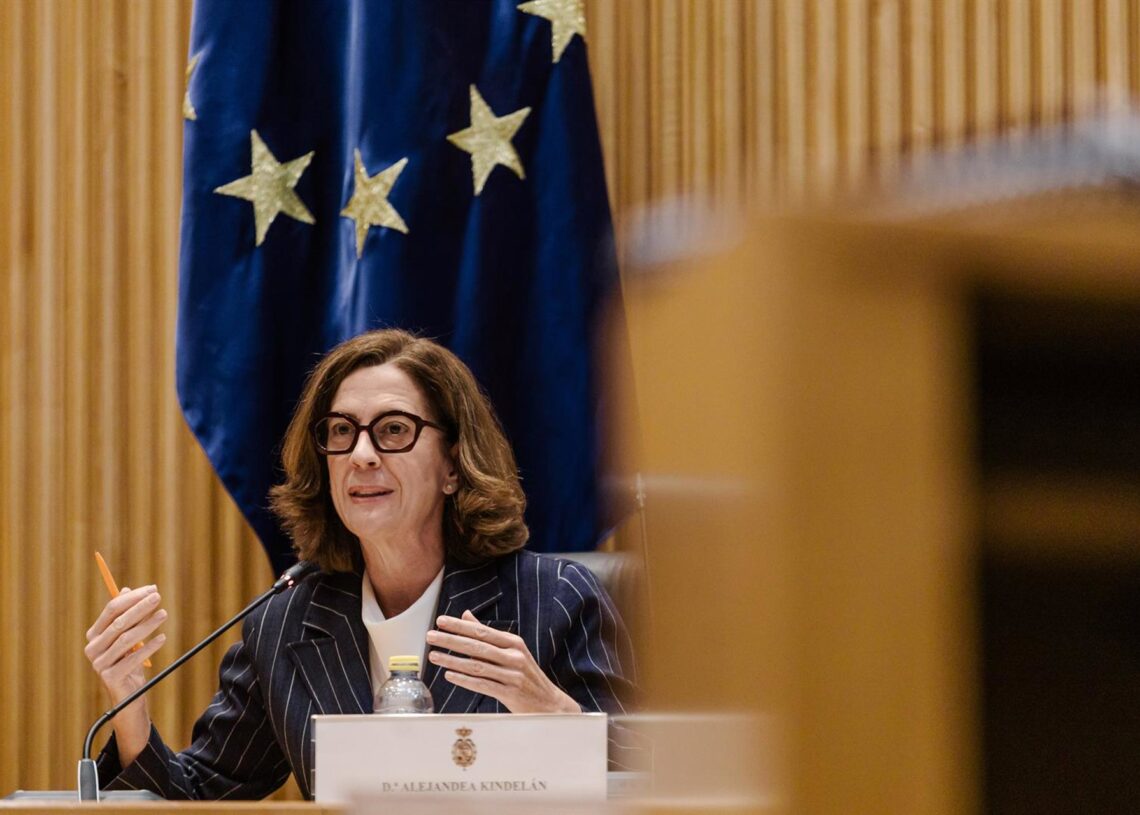 Archivo - La presidenta de la Asociación Española de Banca (AEB), Alejandra Kindelán, participa en una jornada parlamentaria organizada por el Grupo Sumar sobre el sector bancario, en el Congreso de los Diputados, a 5 de junio de 2025, en Madrid (España).Carlos Luján - Europa Press - Archivo
