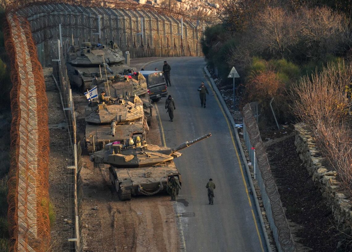 Archivo - Tropas israelíes cerca de la "zona de amortiguamiento" en los ocupados Altos del GolánAyal Margolin / Xinhua News / ContactoPhoto