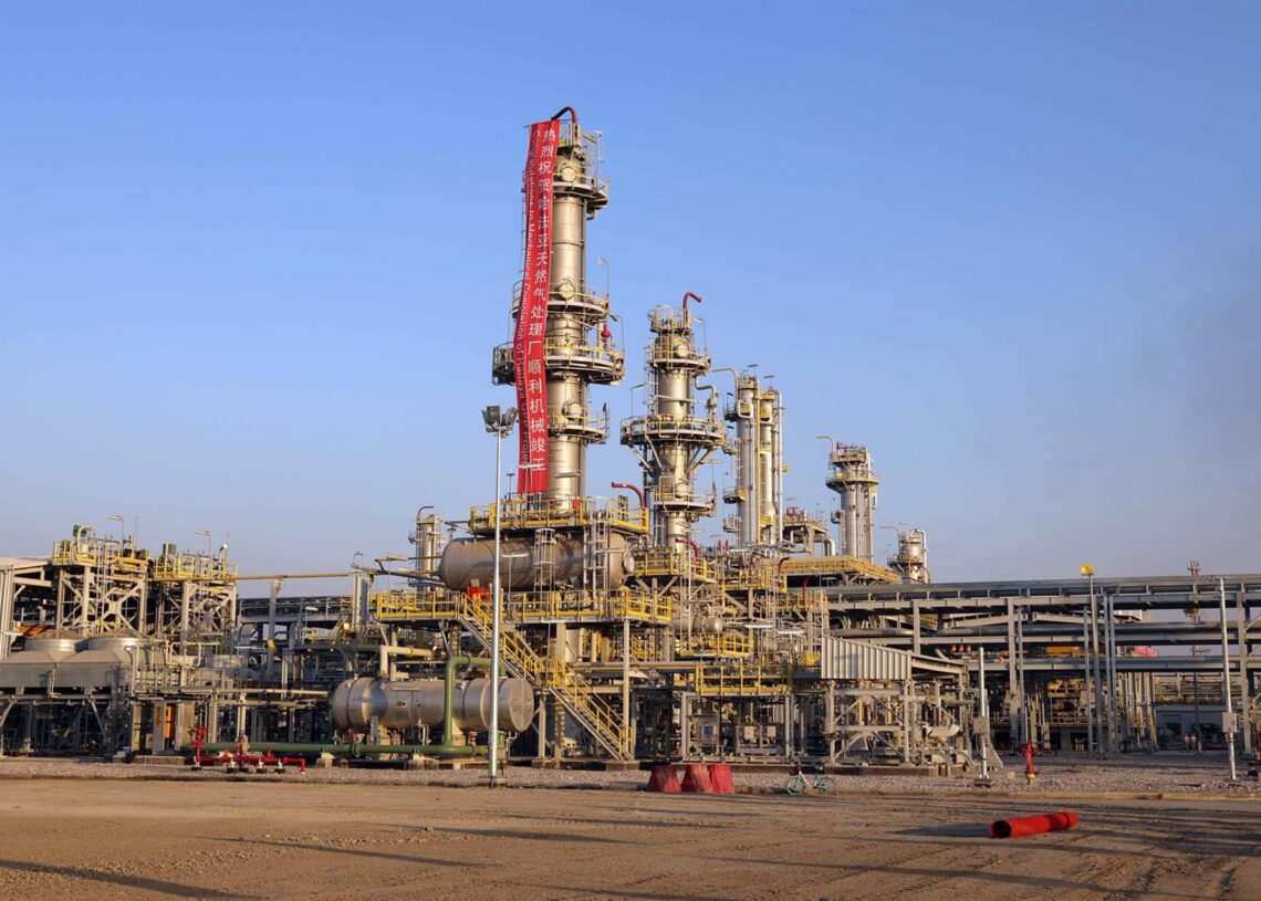 Archivo - Imagen de archivo de un yacimiento gasístico en Irak Europa Press/Contacto/Khalil Dawood - Archivo