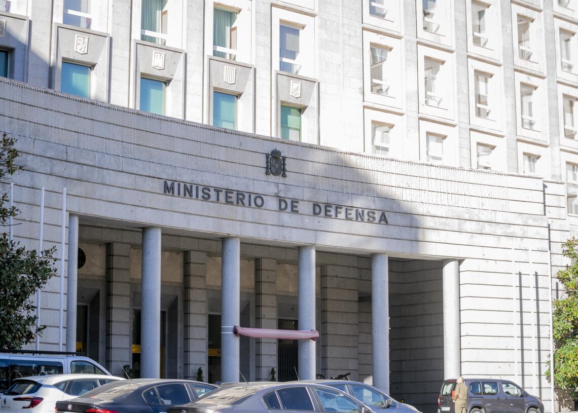 Archivo - Fachada del Ministerio de Defensa.A. Pérez Meca - Europa Press - Archivo