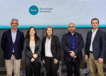 Ponentes en la jornada 'IA en Sanidad: el marcado CE como garantía para el paciente'.FENIN