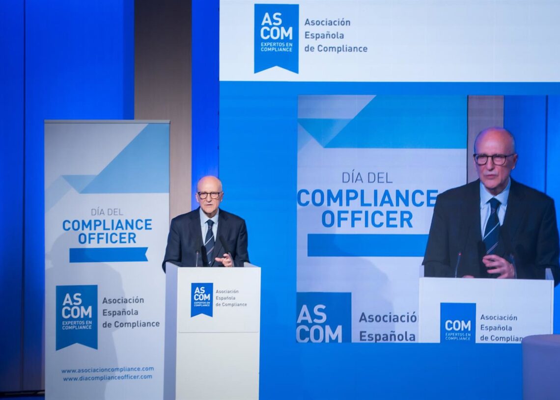 Manuel VilloriaASCOM