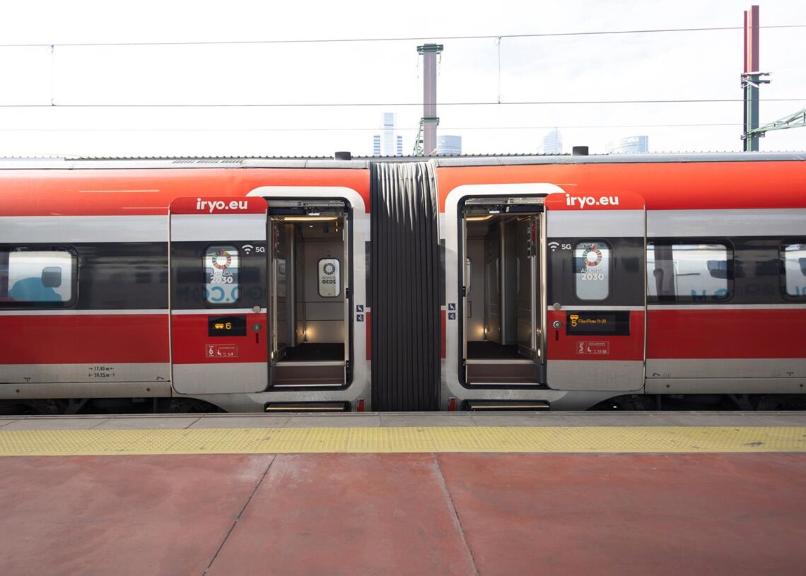 Archivo - Un tren de Iryo en la estación de Chamartín-Clara Campoamor, a 2 de enero de 2025, en Madrid (España). Eduardo Parra - Europa Press - Archivo