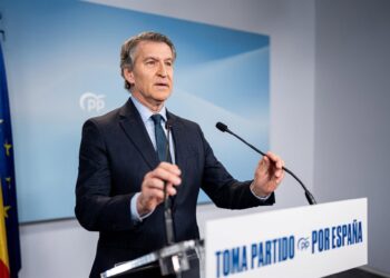 El presidente del Partido Popular, Alberto Núñez Feijóo, ofrece una declaración pública sobre la decisión del Tribunal Supremo de enviar a prisión al exministro de Transportes, José Luis Ábalos, y su ex asesor Koldo García, en la sede nacional del PP, a 2Gabriel Luengas - Europa Press