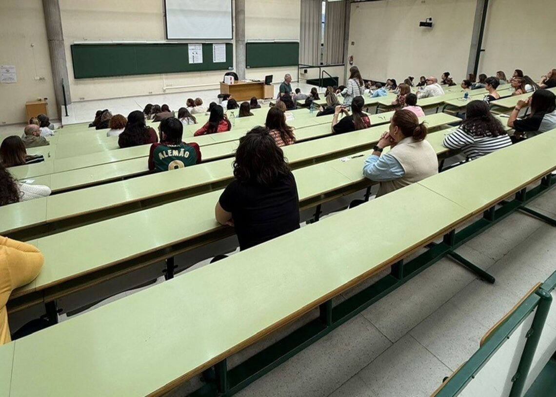 Archivo - Examen de oposiciones en Asturias.GOBIERNO DE ASTURIAS - Archivo