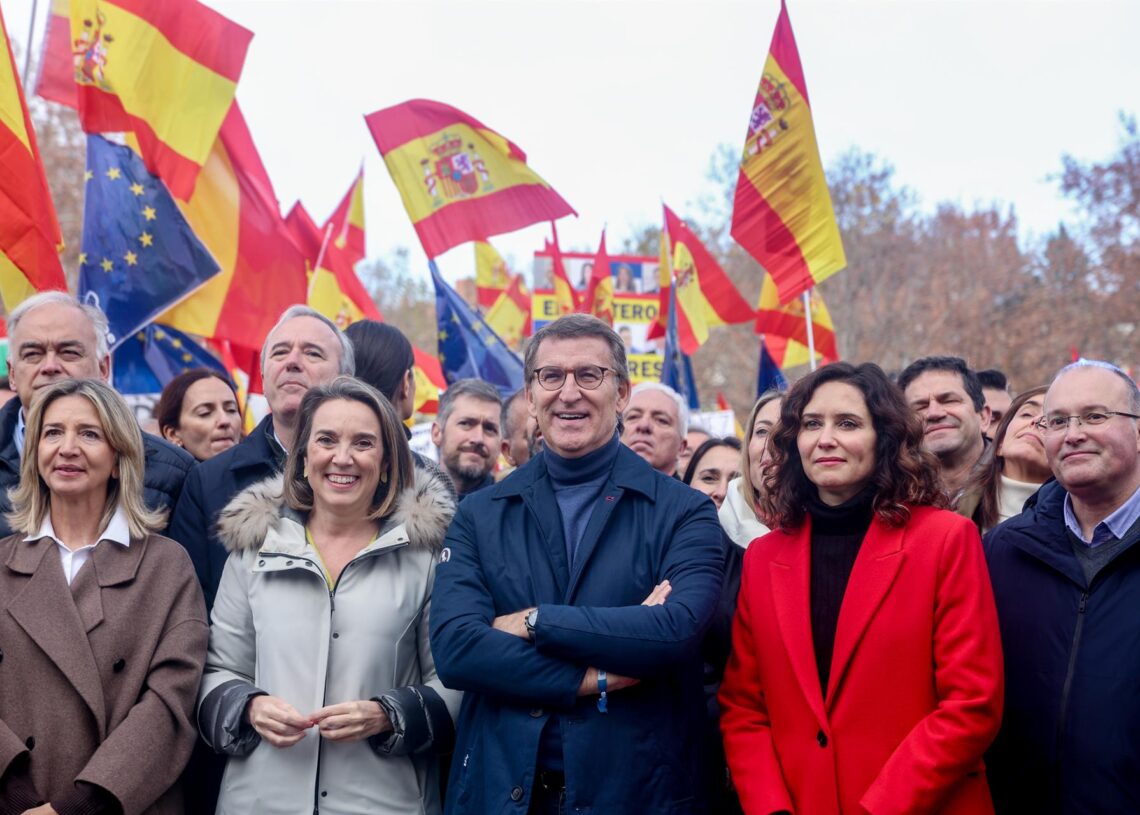 Archivo - Manifestación convocada por el PP contra la amnistía, a 3 de diciembre de 2023, en el Templo de Debod en Madrid para protestar por la Ley de Amnistía.Ricardo Rubio - Europa Press - Archivo