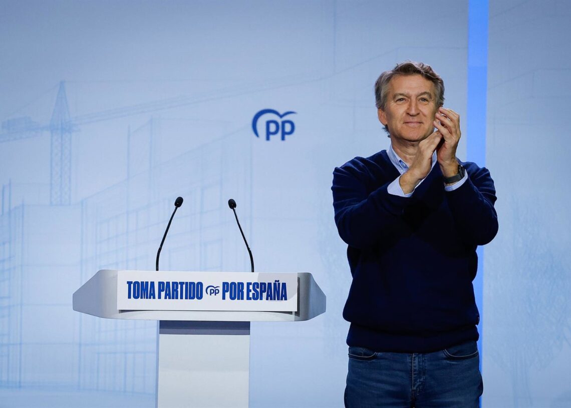El presidente del Partido Popular, Alberto Núñez Feijóo, durante la segunda jornada del II Foro de las Grandes Ciudades del PP, en Fórum Evolución, a 29 de noviembre de 2025, en BurgosTomás Alonso - Europa Press
