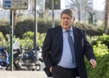 Archivo - Imagen del expresidente de la Generalitat Valenciana José Luis Olivas.Rober Solsona - Europa Press - Archivo