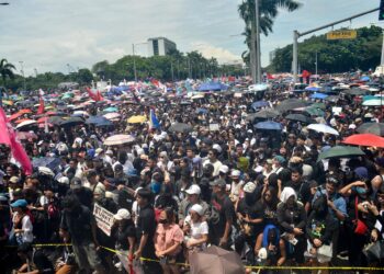 Archivo - Imagen de archivo de protestas contra la corrupción en Manila (Filipinas)Zedrich Xylak Madrid/ZUMA Press / DPA - Archivo