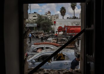 Archivo - Destrucción tras el ataque al hospital Al Ahli, la Franja de GazaMohammad Abu Elsebah/dpa - Archivo