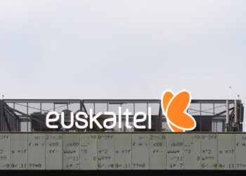 Archivo - Instalaciones de EuskaltelINIGO SIERRA - Archivo