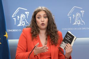 El PP registra de nuevo enmiendas vetadas por PSOE y Sumar en la reforma del Reglamento para regular los «lobbies»