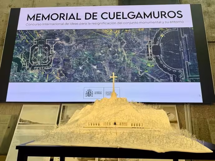 Anuncio del concurso para resignificar el Valle de Cuelgamuros. Europa Press.