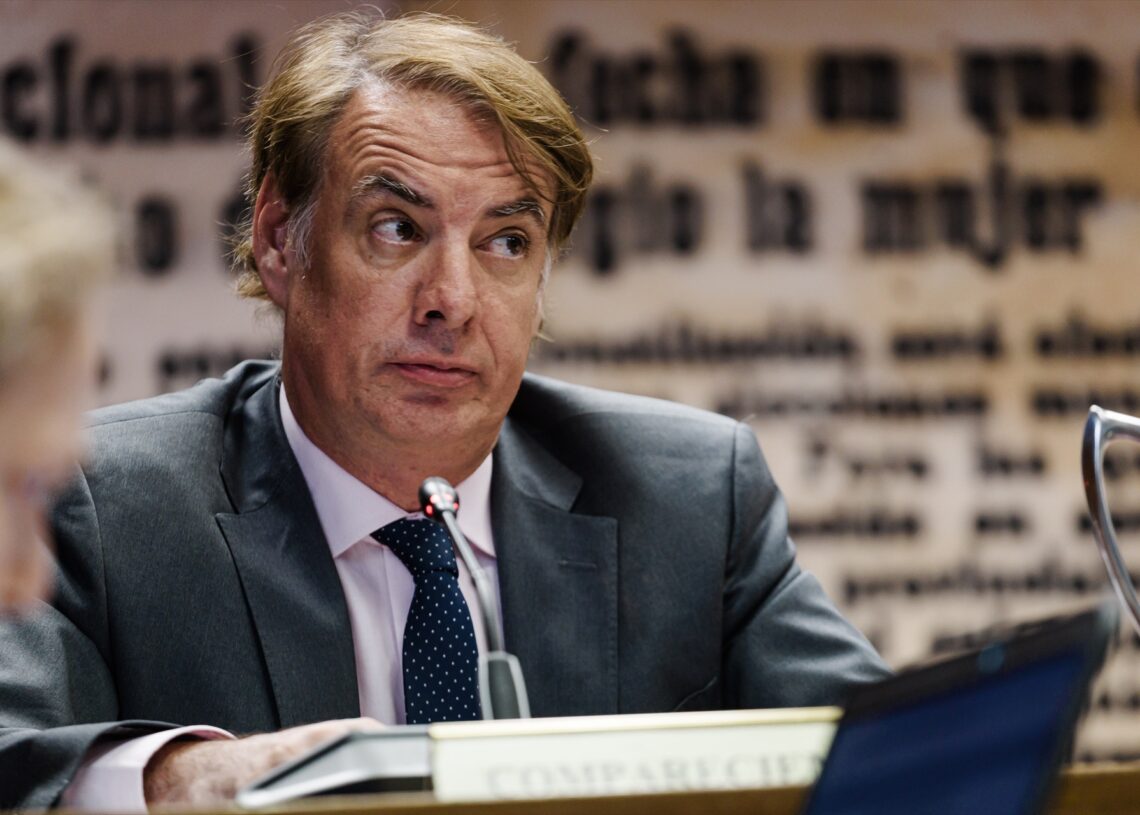 (Foto de ARCHIVO)
El expresidente de la Sociedad Estatal de Participaciones Industriales (SEPI), Vicente Cecilio Fernández Guerrero, durante una comparecencia en la Comisión de Investigación sobre el ‘caso Koldo’, en el Senado, a 22 de julio de 2025, en Madrid (España). La comisión de investigación sobre el 'caso Koldo' en el Senado continúa hoy con las comparecencias de Joseba Antxón Alonso, administrador único de Servinabar e investigado por el Tribunal Supremo por su presunta implicación en la trama, y Vicente Fernández, expresidente de la Sociedad Estatal de Participaciones Industriales (SEPI), quien fue contratado, según el PP, por esa empresa misma empresa navarra.
Carlos Luján / Europa Press
22/7/2025