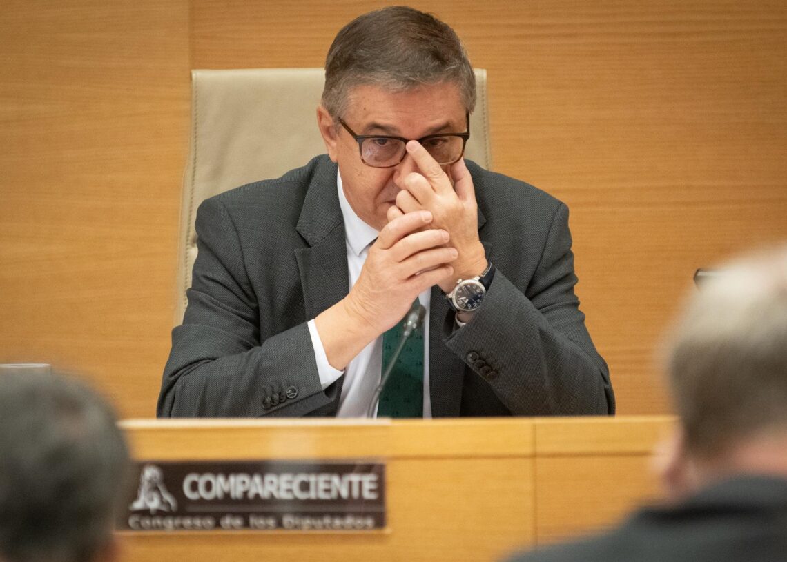 El conseller de Educació, Cultura, Universitats i Ocupació de la Generalitat Valenciana, José Antonio Rovira Jover, comparece en la comisión por la dana, en el Congreso Fernando Sánchez - Europa Press