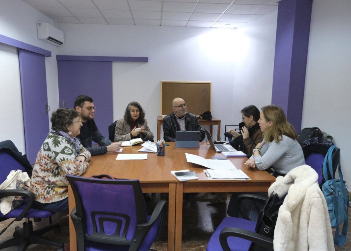 La candidata de Unidas por Extremadura a la Presidenta de la Junta, Irene de Miguel, mantiene una reunión con el grupo de Acción Social y Sindical que agrupa a 13 colectivos.UNIDAS POR EXTREMADURA