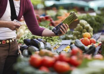 Los productos frescos crecen más que los envasados, según NIQNIQ