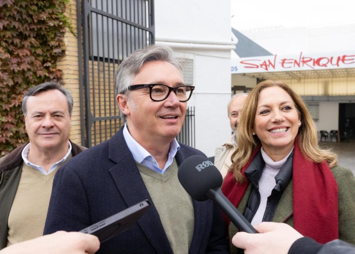 El portavoz parlamentario de Vox, Manuel Gavira, este lunesVOX