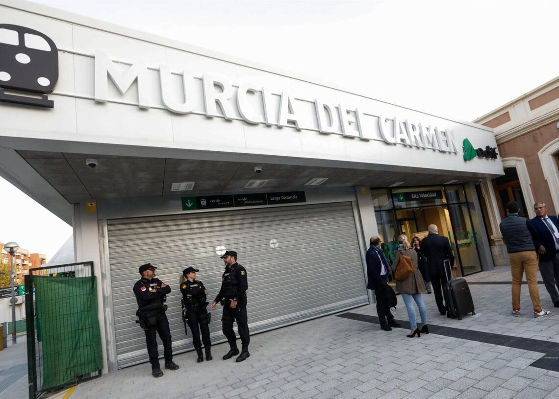 Archivo - Estación Murcia del Carmen.Edu Botella - Europa Press - Archivo