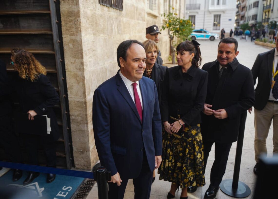 Juanfran Pérez Llorca llega a su toma de posesión como 'president'Jorge Gil - Europa Press