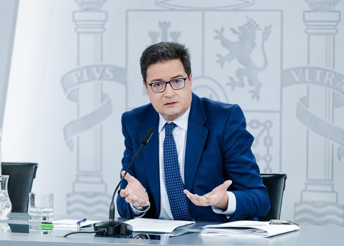 Archivo - El ministro para la Transformación Digital y de la Función Pública, Óscar LópezCarlos Luján - Europa Press - Archivo