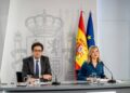 El ministro de Transformación Digital y Función Pública, Óscar López, y la ministra de Educación, Formación Profesional y Deportes y portavoz del Gobierno, Pilar Alegría, durante una rueda de prensa tras el Consejo de Ministros, en el Complejo de la MonclGabriel Luengas - Europa Press