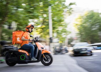 Archivo - Repartidor de Just Eat.Europa Press - Archivo