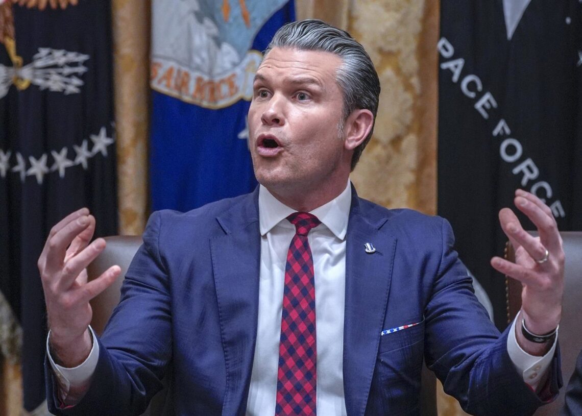 El secretario de Defensa de EEUU, Pete HegsethEuropa Press/Contacto/Yuri Gripas/POOL
