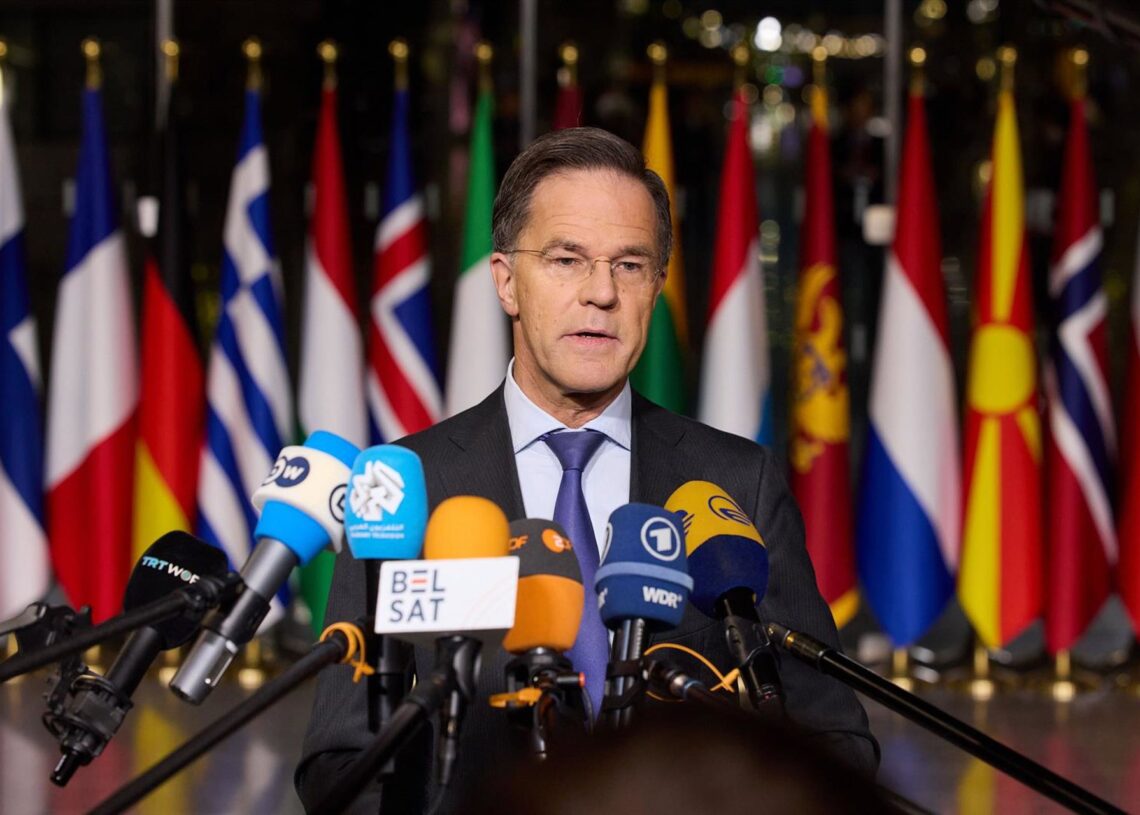 El secretario general de la OTAN, Mark Rutte, en declaraciones antes de la reunión de ministros de Exteriores aliados.NATO