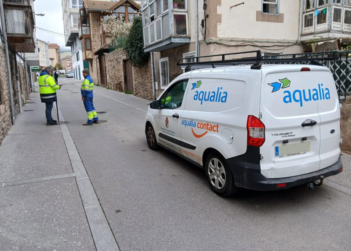 Archivo - Furgoneta de AqualiaAQUALIA - Archivo