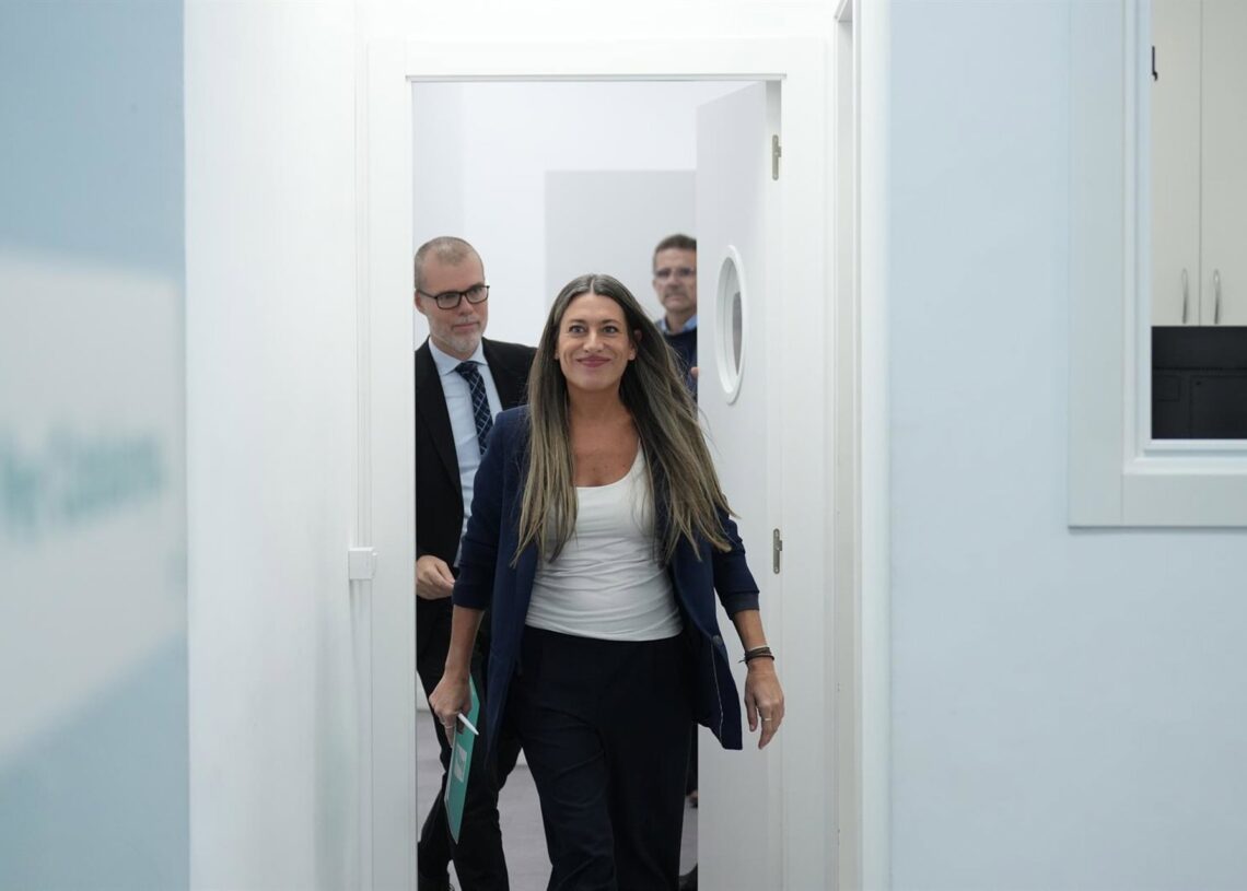 La portavoz de Junts en el Congreso, Miriam Nogueras, a su llegada a una rueda de prensa, a 3 de diciembre de 2025, en Barcelona, Catalunya (España).David Zorrakino - Europa Press
