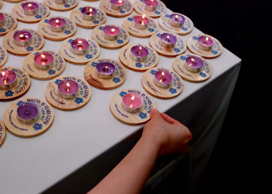 Archivo - Imagen de archivo de un acto de conmemoración en recuerdo de las víctimas del vuelo MH370.Europa Press/Contacto/Supian Ahmad - Archivo