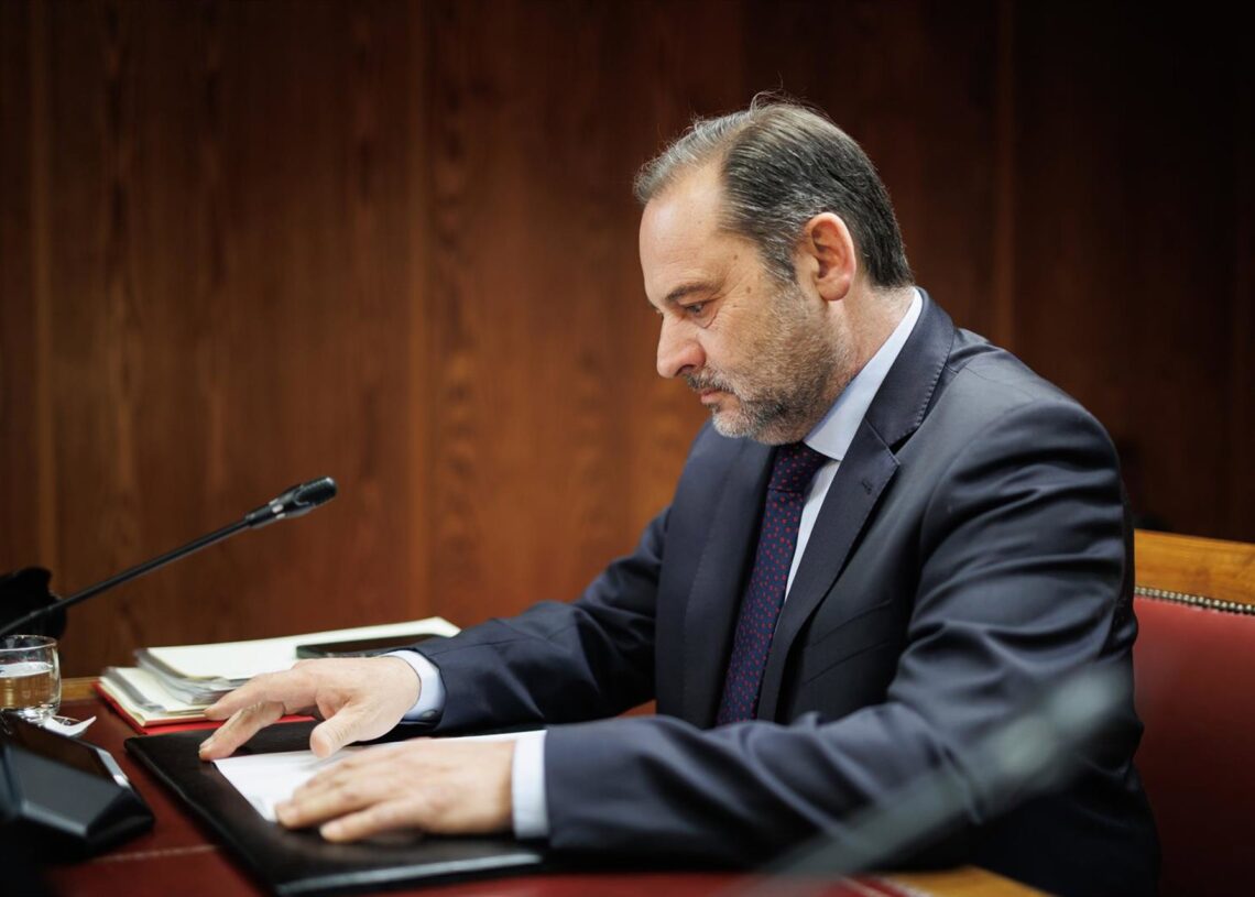 Archivo - El exministro de Transportes José Luis Ábalos Alejandro Martínez Vélez - Europa Press - Archivo