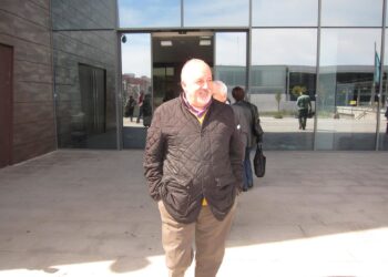 Archivo - El ex sacerdote Jesús María Menéndez, conocido como 'padre Chus', a la salida del juzgado en Gijón.EUROPA PRESS - Archivo